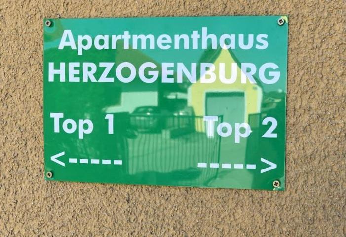 Haus Herzogenburg - Ferienwohnungen 外观 照片